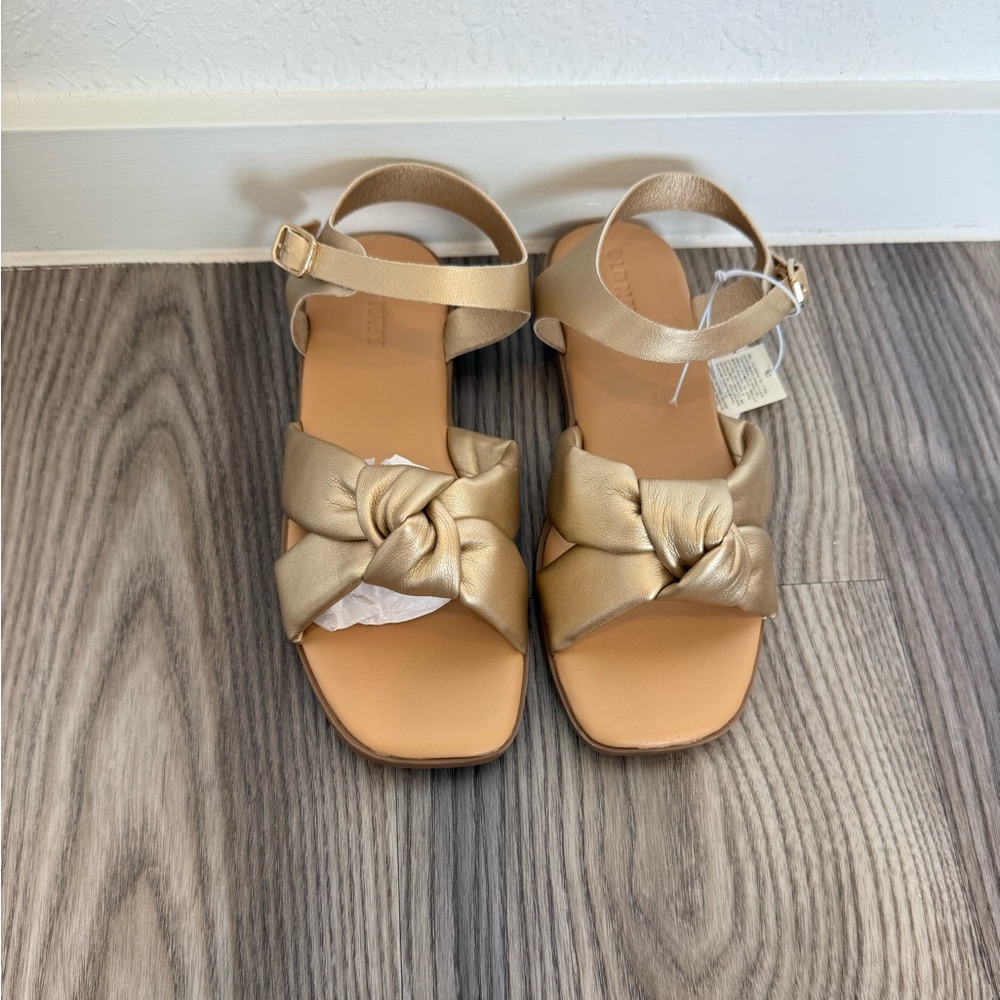 Old Navy Gold Sandals with Ankle Straps and Bow Details NWT!